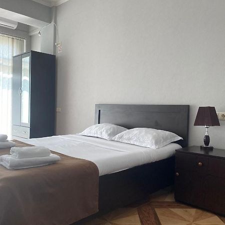 Hotel Saburtalo Roni Tbilisi Eksteriør bilde