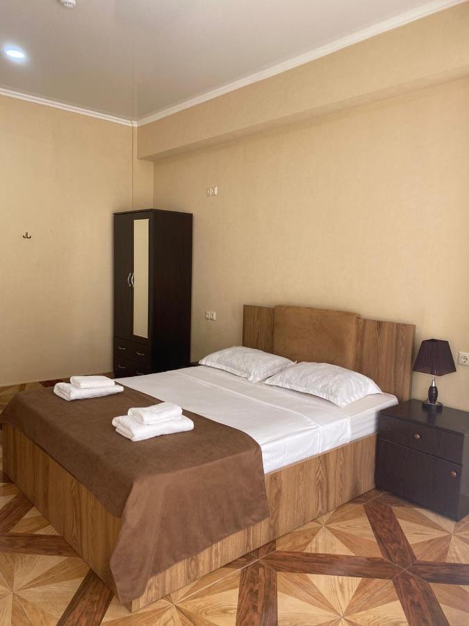 Hotel Saburtalo Roni Tbilisi Eksteriør bilde