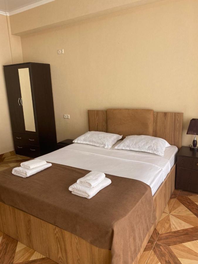 Hotel Saburtalo Roni Tbilisi Eksteriør bilde